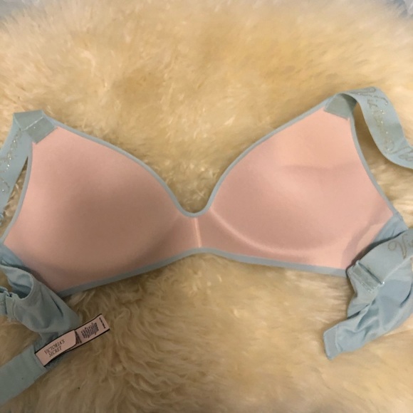 Victoria’s Secret bralette - Picture 3 of 3